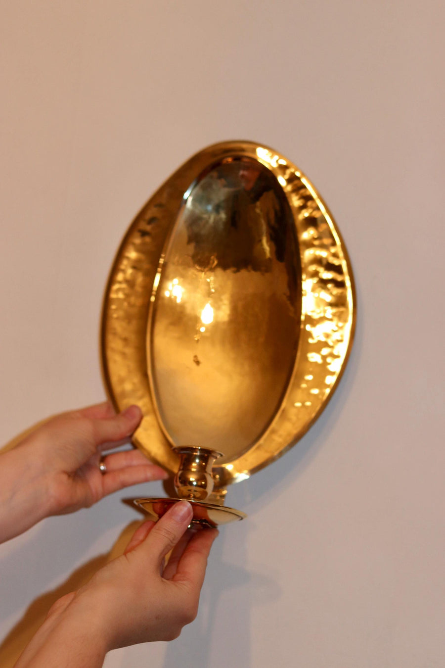 Baroque Style Large Mid-Century Brass Swedish Sconce by Skultuna Noah Ancienne