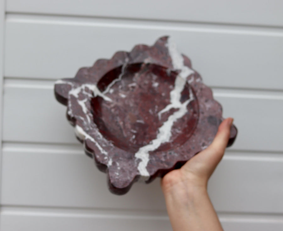 Bianca – Chunky Red Square Scallop Marble Tray | W20cm H2cm Noah Ancienne