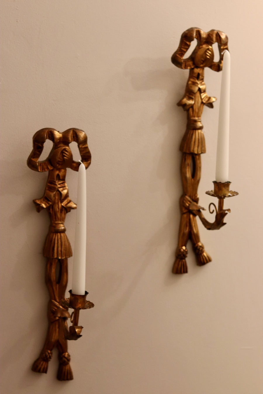 Pair of Mid-Century Italian Gilded Bow Sconces Noah Ancienne