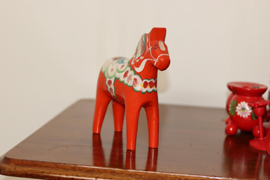 Swedish Dala Horses Noah Ancienne